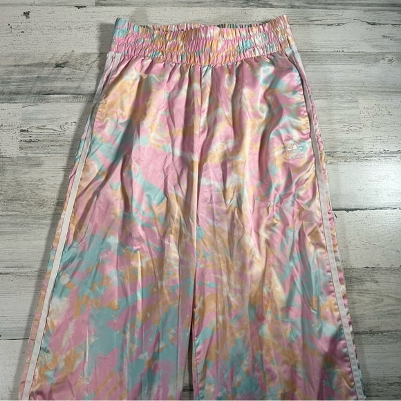 Adidas Originals Women’s Satin Wide Leg Pants Multicolor Pink Size Medium GL6423 - Picture 2 of 11